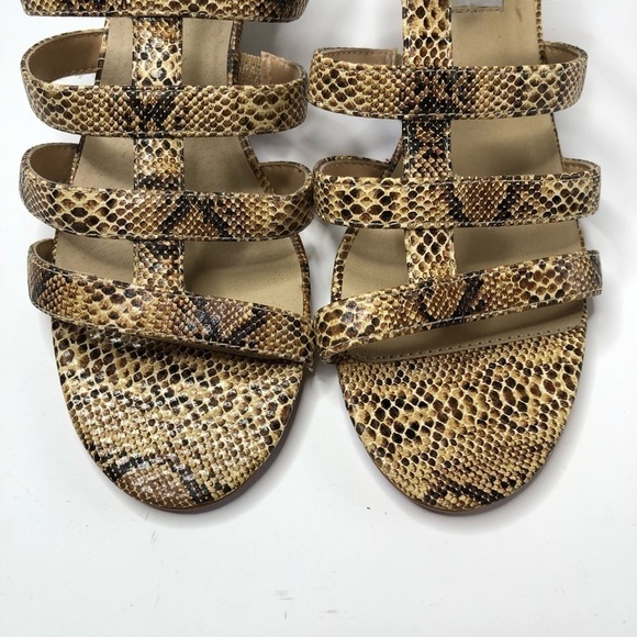 NEW Hot in Hollywood Tan Taupe Snake Skin Gladiator Strappy Ankle Sandals Shoes - Picture 3 of 14